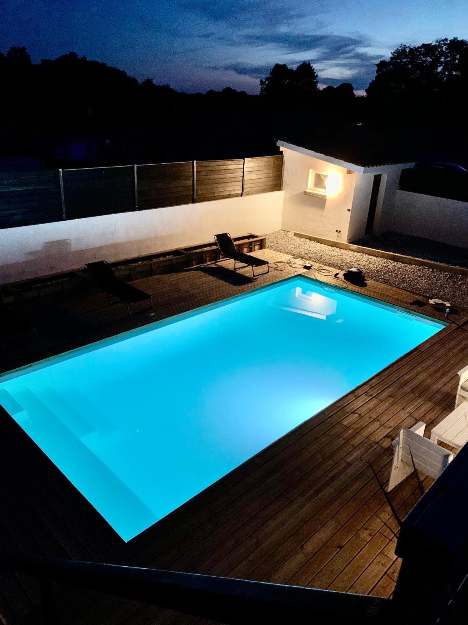 Maison Au Calme Avec Piscine Riviere-Saas-et-Gourby Exterior photo